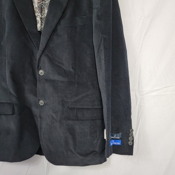 Men's Black Nautica Velour Blazer - Picture 4 of 5